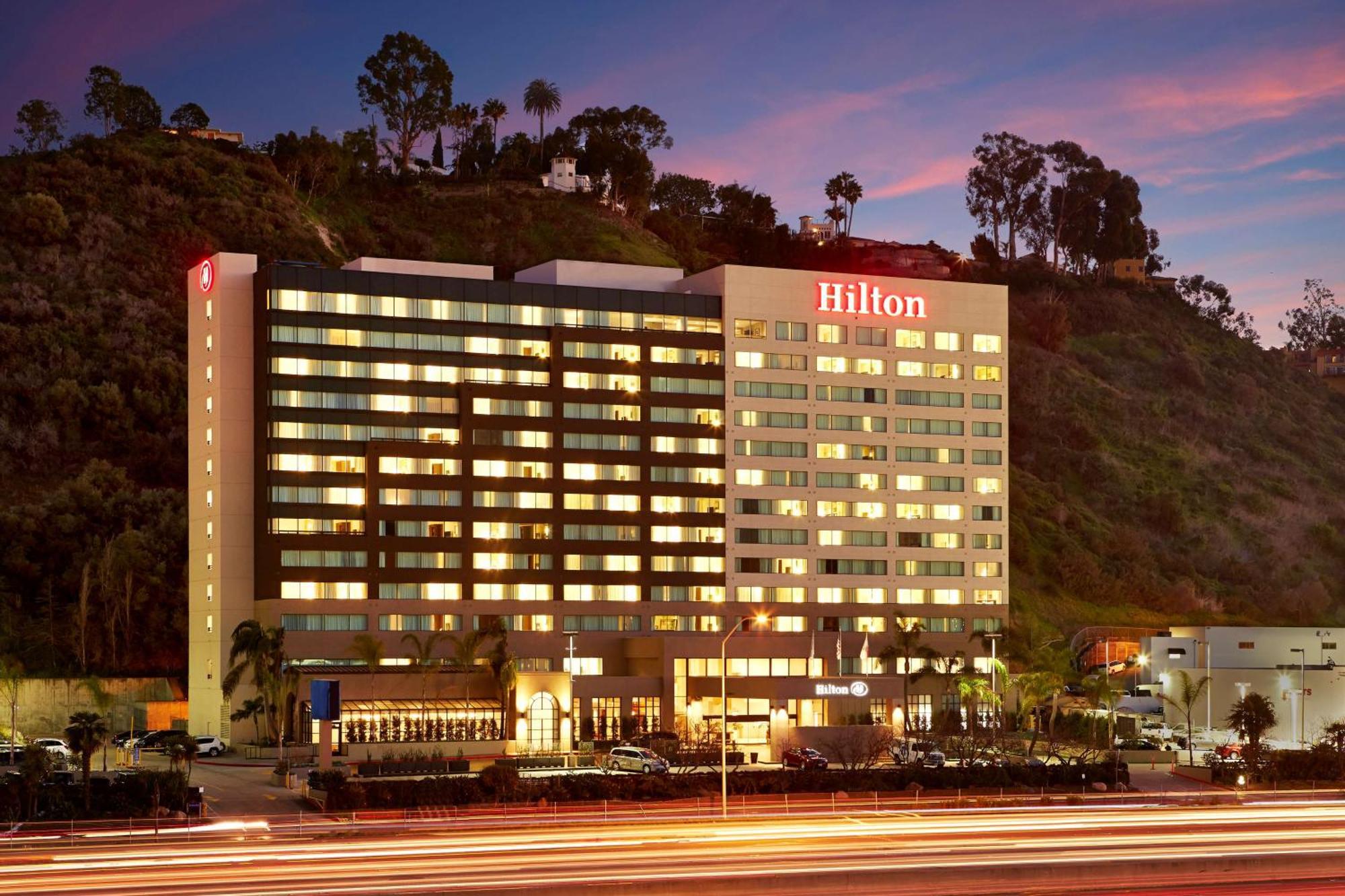 Hilton San Diego Mission Valley Exterior foto